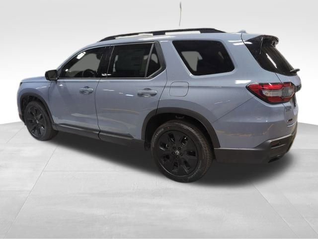 New 2026 Honda Pilot Black Edition image 4