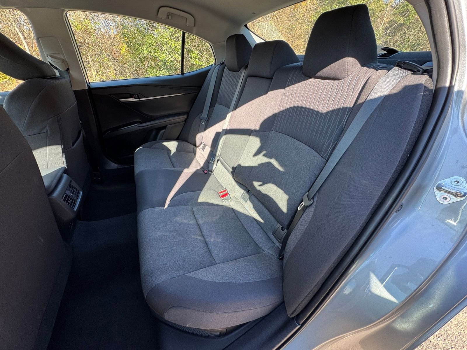 Used 2025 Toyota Camry LE image 32