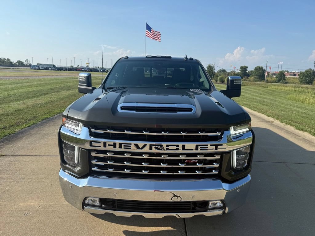 Used 2022 Chevrolet Silverado 2500 LTZ w/ LTZ Plus Package AWD/4WD image 13