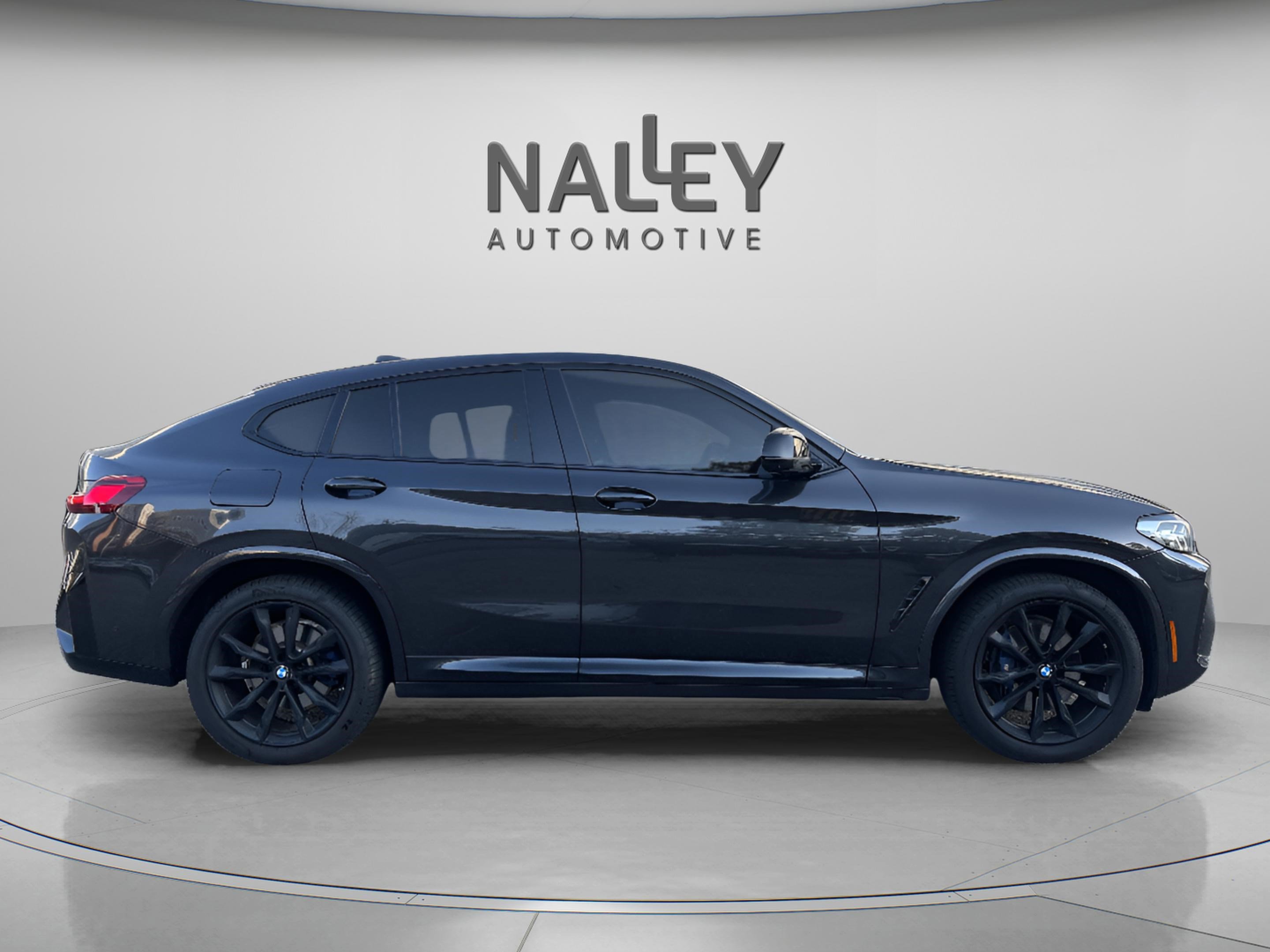 Used 2024 BMW X4 M40i w/ Premium Package image 5