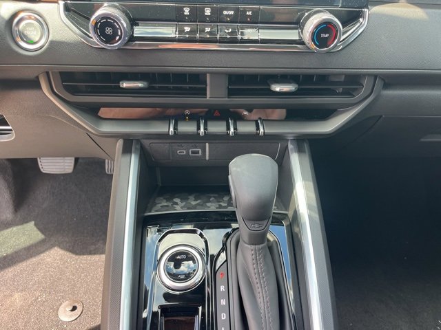 New 2025 Chevrolet Colorado W/T w/ WT Custom Package image 29