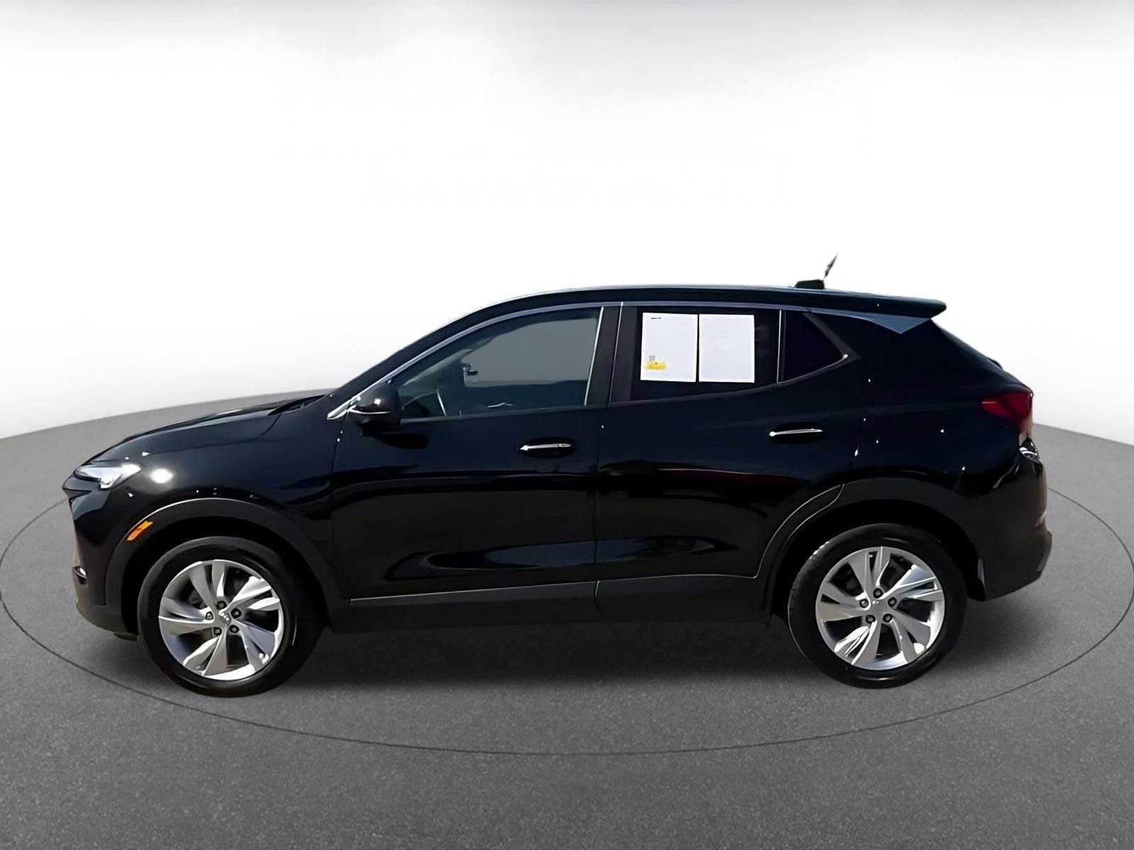 Used 2025 Buick Encore GX Preferred FWD image 9