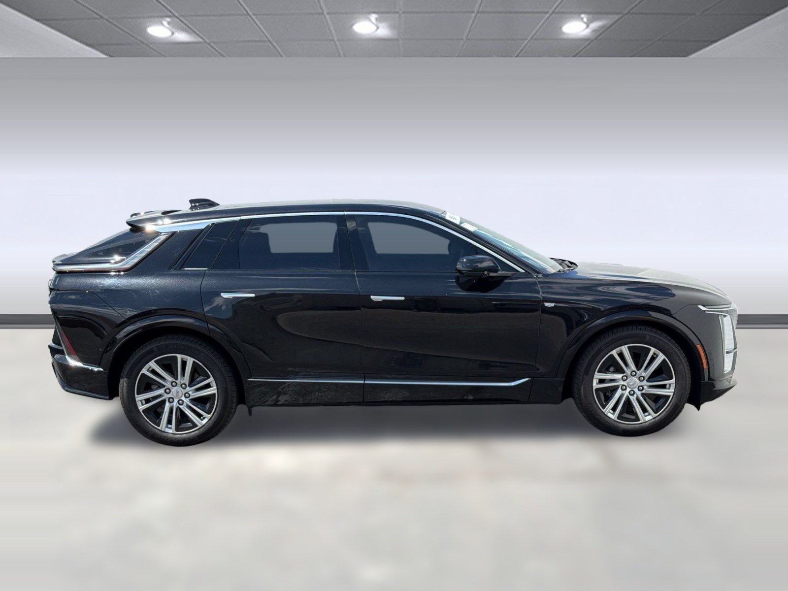 Certified 2024 Cadillac Lyriq Tech w/ Driver Assist Package AWD/4WD image 7