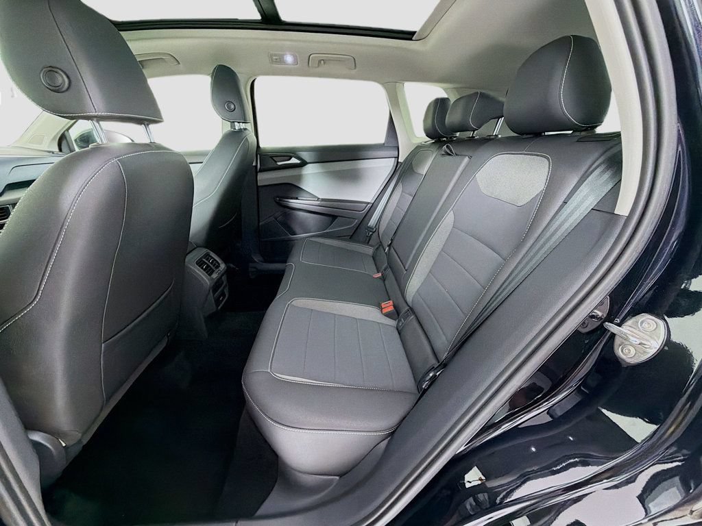 Certified 2023 Volkswagen Taos SE AWD/4WD image 24