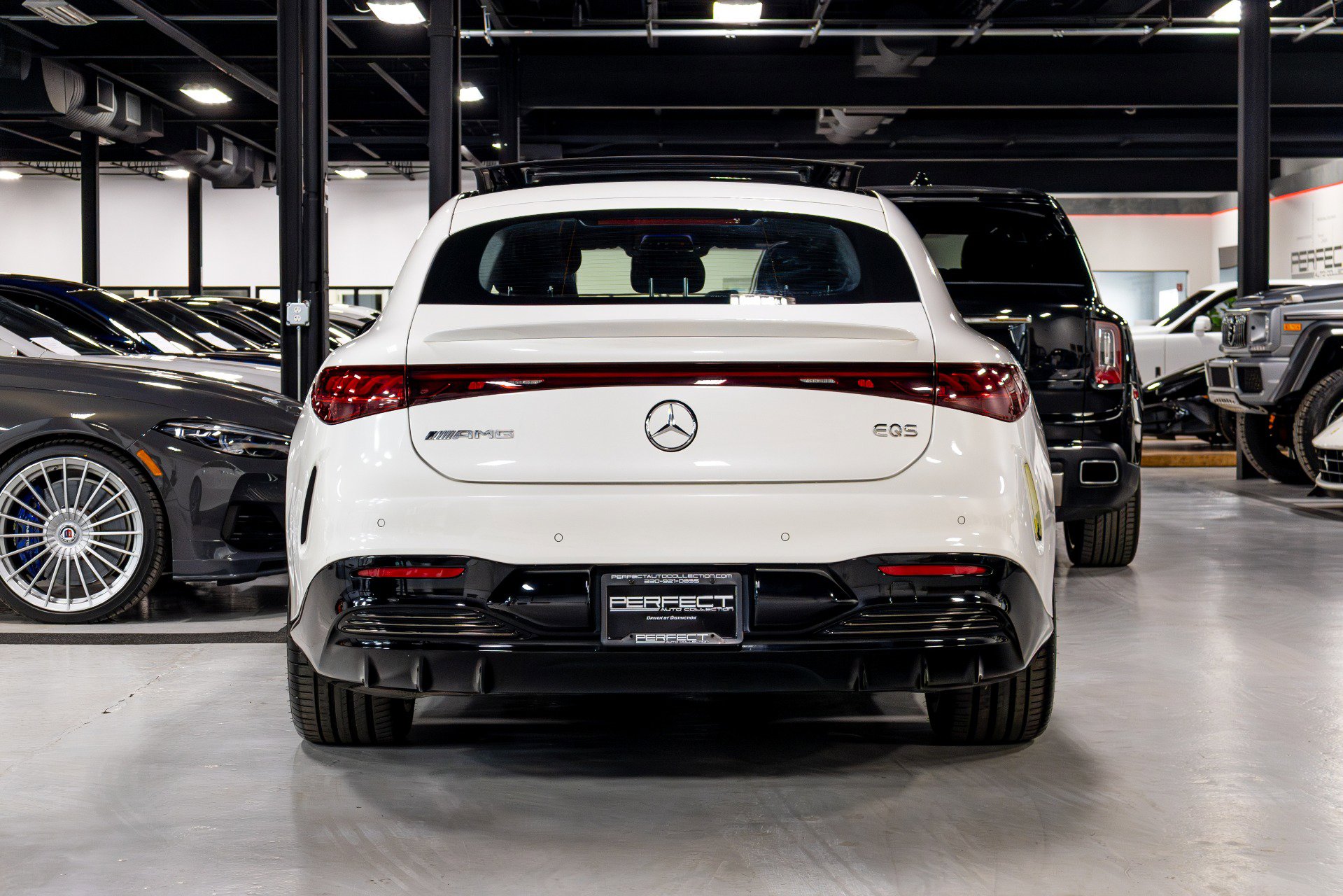 Used 2023 Mercedes-Benz EQS AMG 4MATIC w/ Trim Level Package image 14