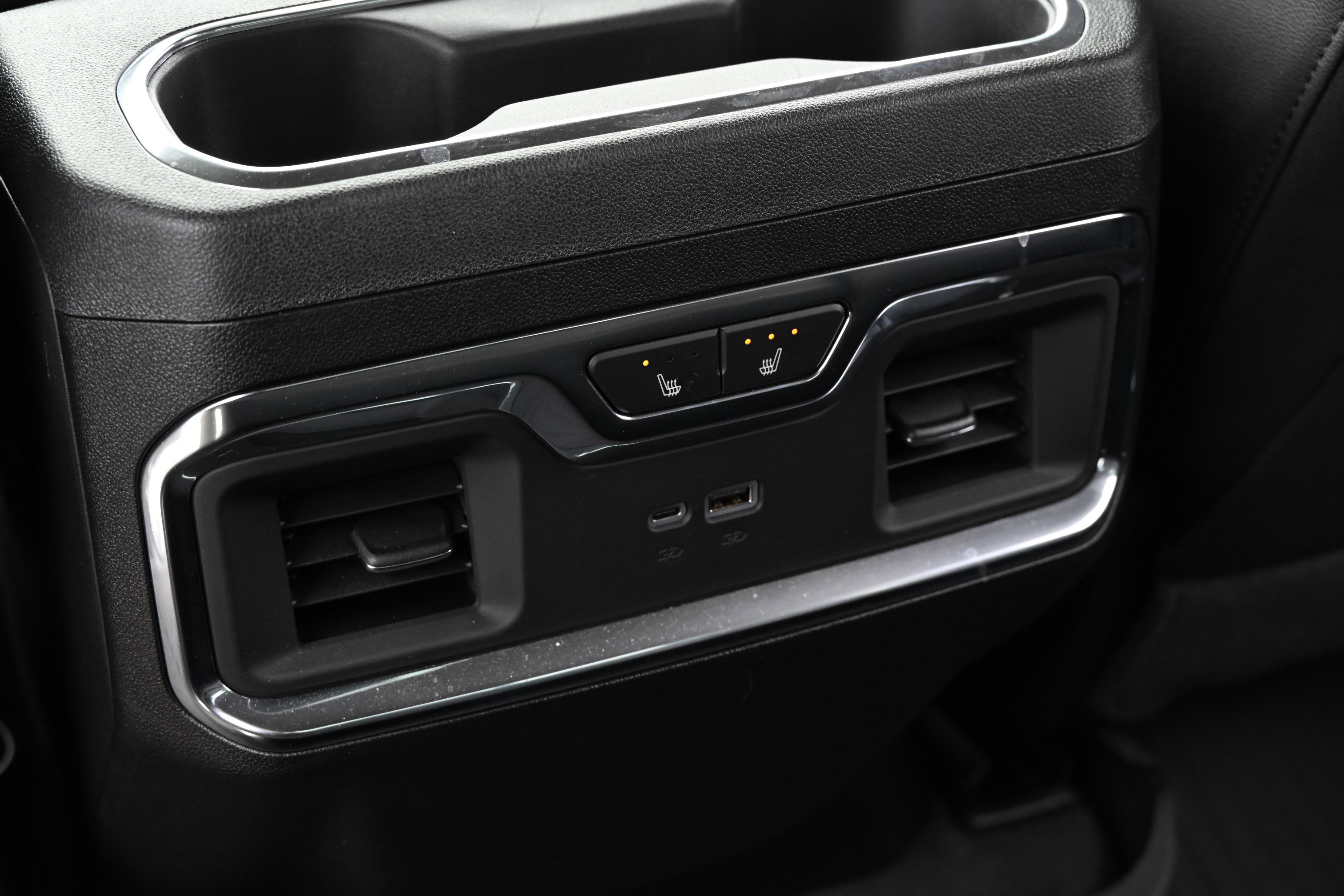 Used 2025 Chevrolet Silverado 1500 LTZ image 27