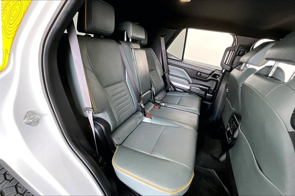 Used 2025 Toyota 4Runner Trailhunter AWD/4WD image 35