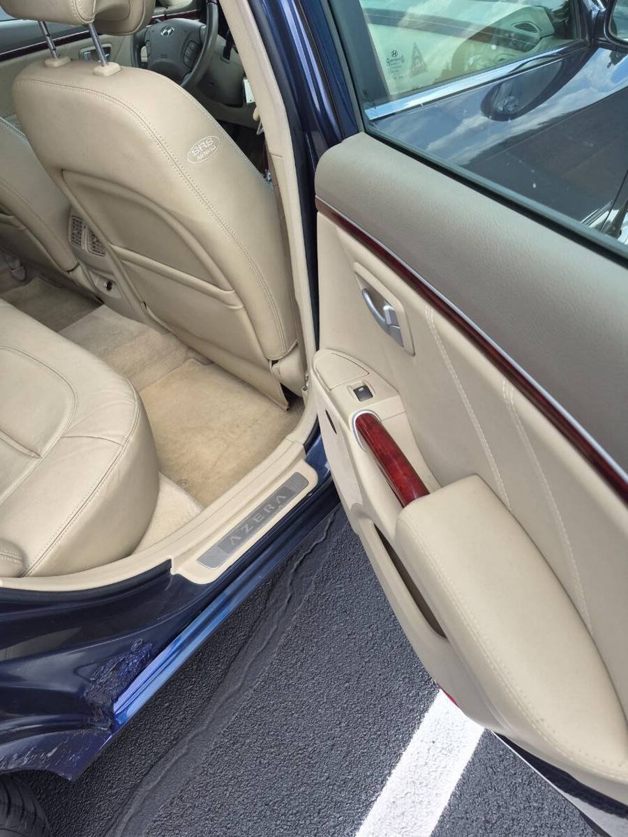 Used 2007 Hyundai Azera Limited FWD image 7