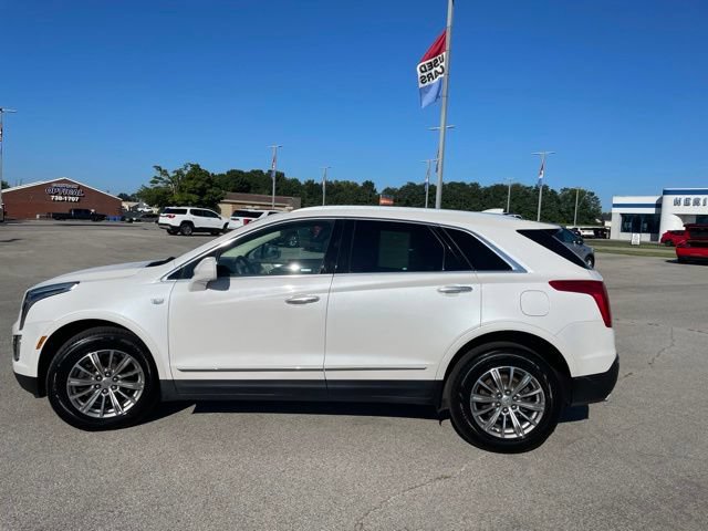 Used 2017 Cadillac XT5 Luxury w/ Driver Awareness Package AWD/4WD image 5