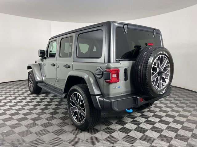 Used 2023 Jeep Wrangler Unlimited Sahara w/ Cold Weather Group image 7