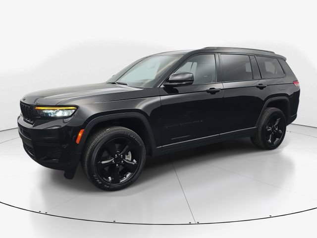Used 2023 Jeep Grand Cherokee L Laredo image 5