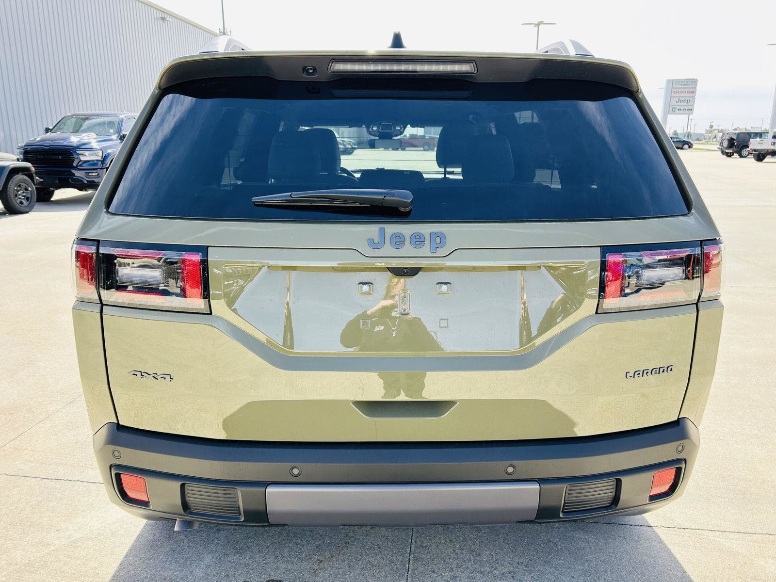 New 2026 Jeep Cherokee Laredo AWD/4WD image 35
