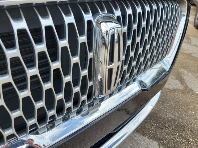 Used 2021 Lincoln Corsair Reserve image 7