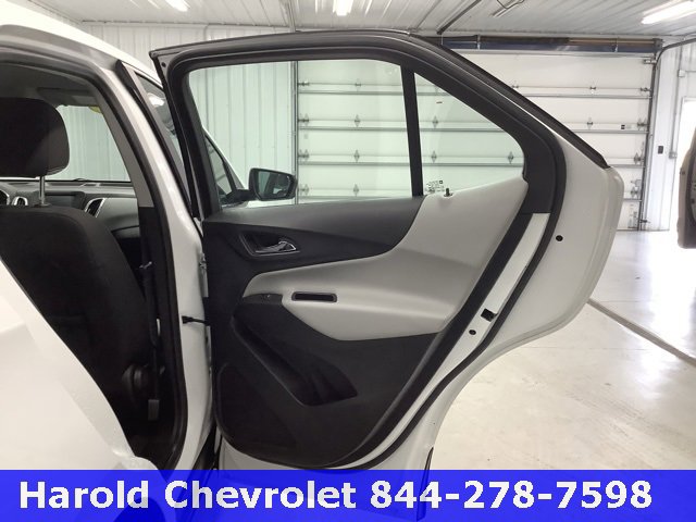 Used 2021 Chevrolet Equinox LS image 8