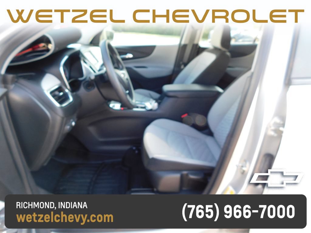 Used 2020 Chevrolet Equinox LS AWD/4WD image 12