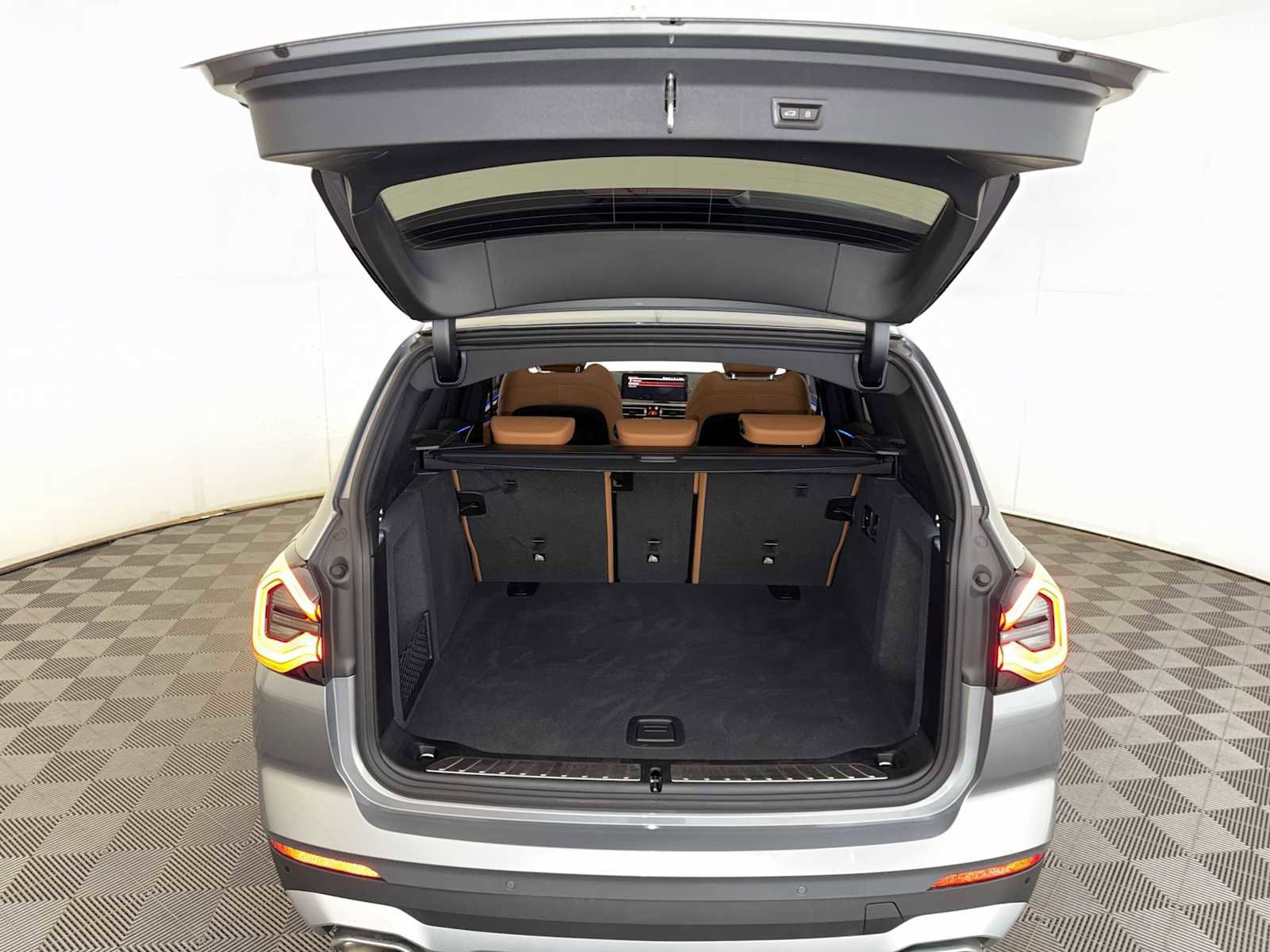 Certified 2024 BMW X3 xDrive30i w/ Premium Package image 23