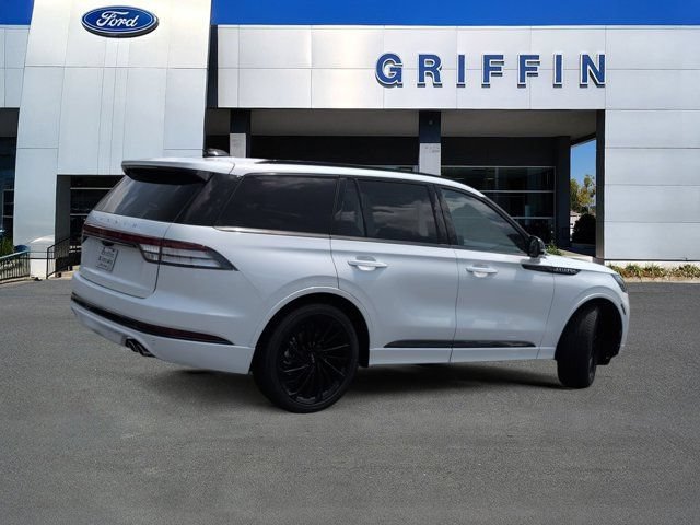 New 2026 Lincoln Aviator Reserve w/ Luxury Package RWD image 4