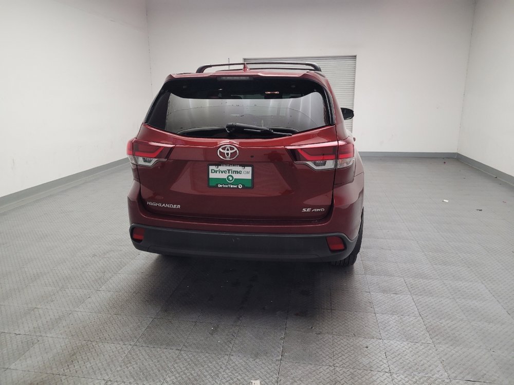 Used 2019 Toyota Highlander SE AWD/4WD image 7