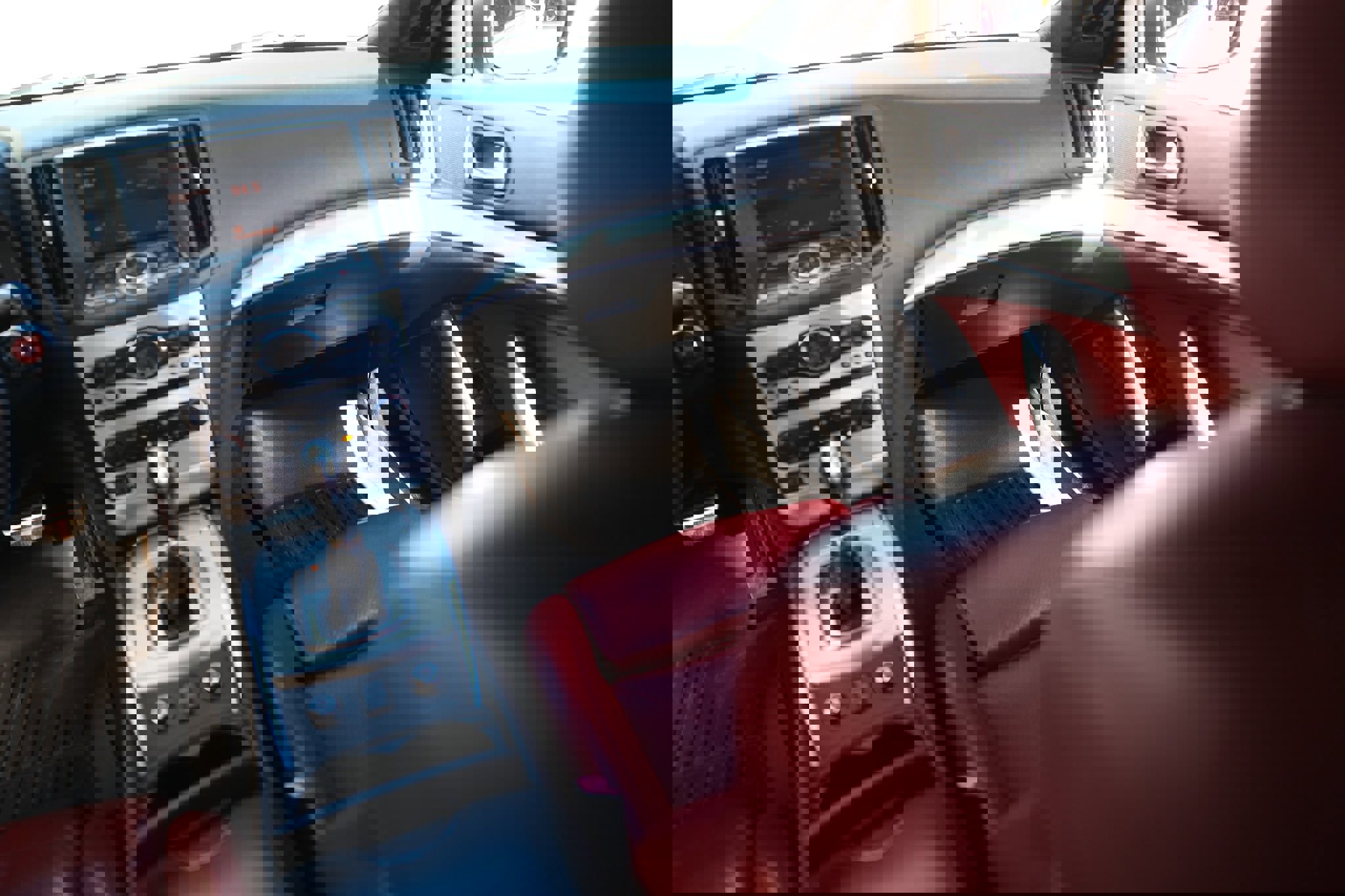 Used 2013 INFINITI G37 x Coupe w/ Premium Pkg image 28