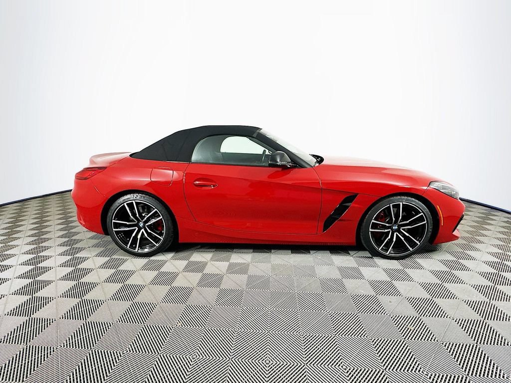 Used 2025 BMW Z4 M40i w/ Premium Package RWD image 10