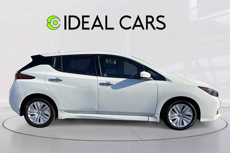 Used 2022 Nissan Leaf S image 4