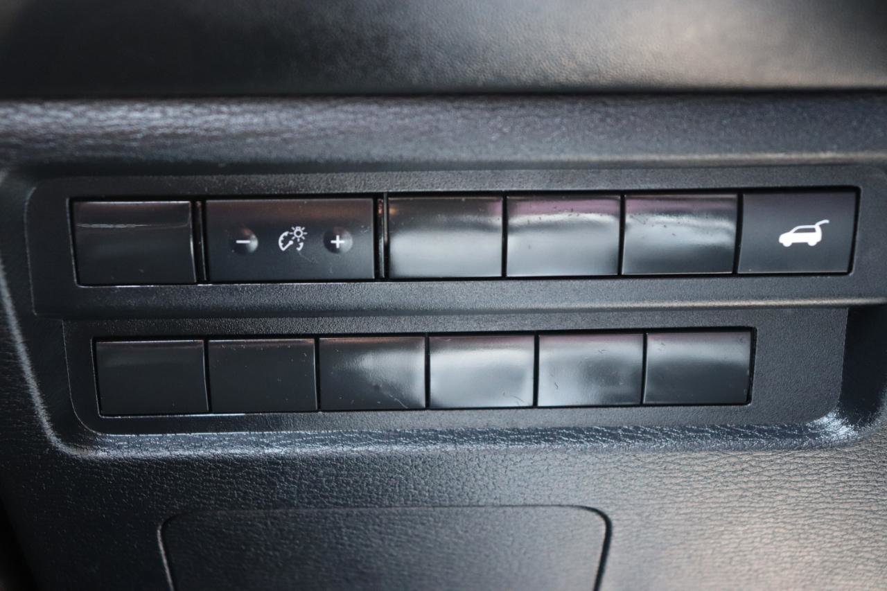 Used 2024 Mitsubishi Outlander AWD image 47
