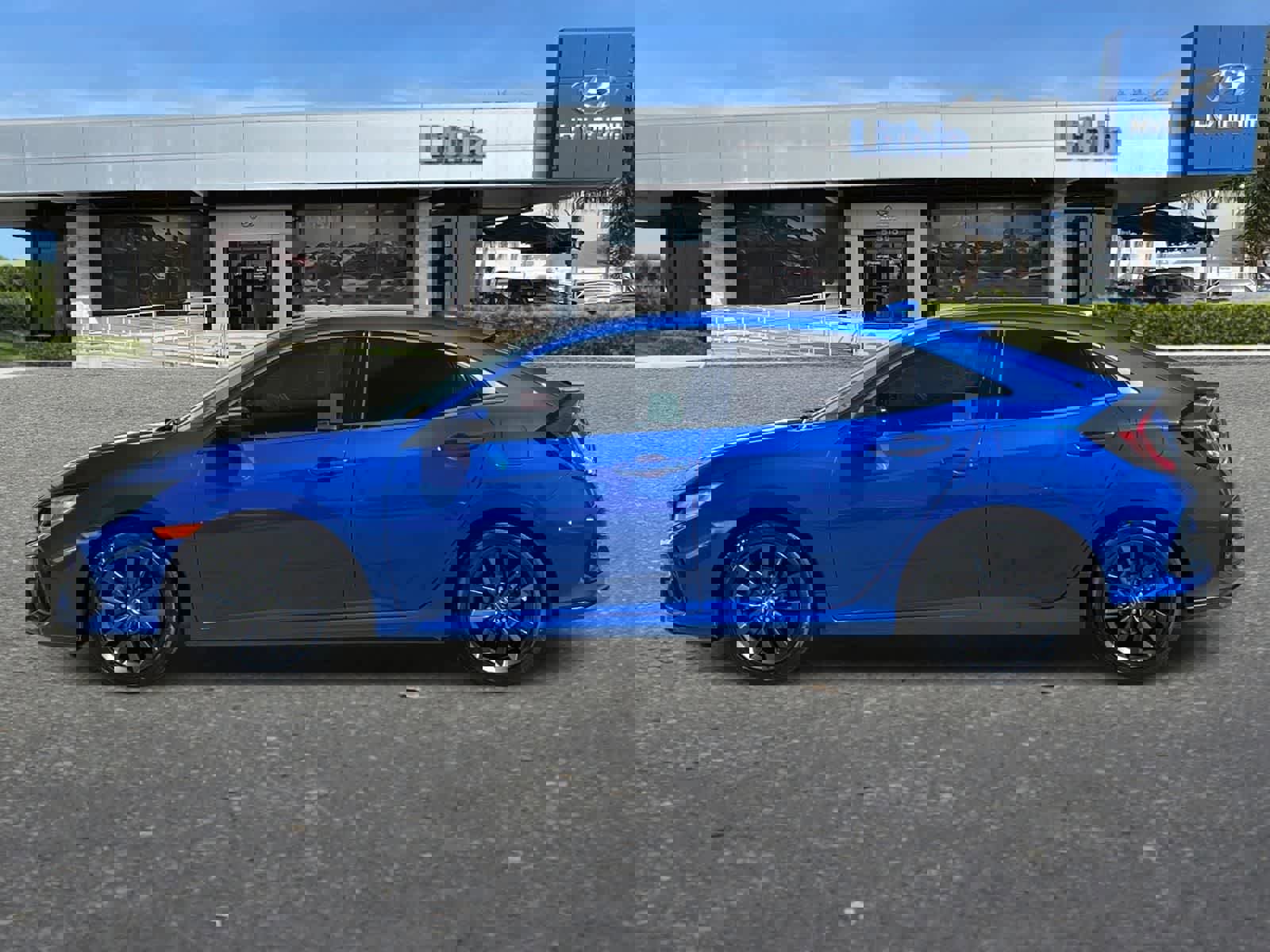 Used 2020 Honda Civic EX image 6