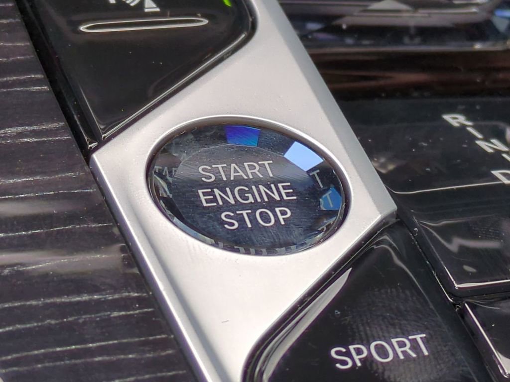 Used 2026 BMW X5 sDrive40i image 28