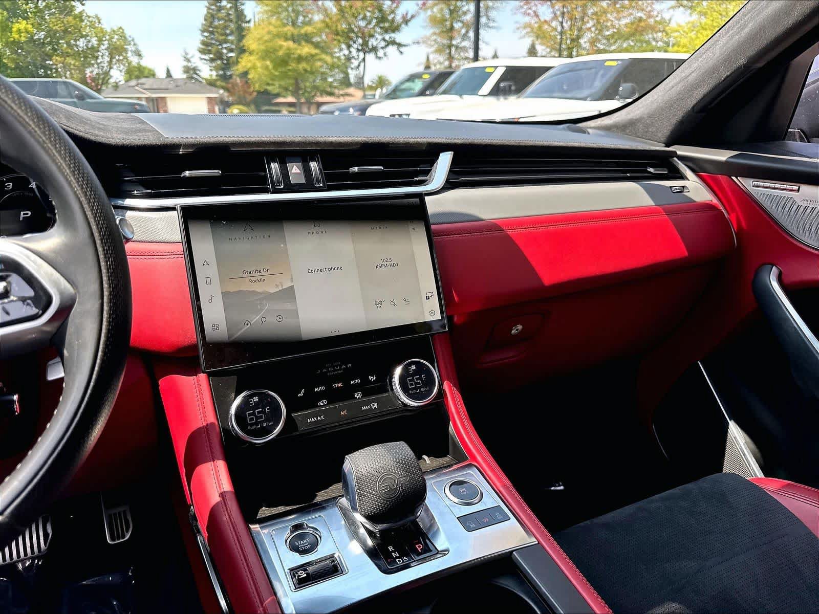 Used 2021 Jaguar F-PACE SVR AWD/4WD image 9