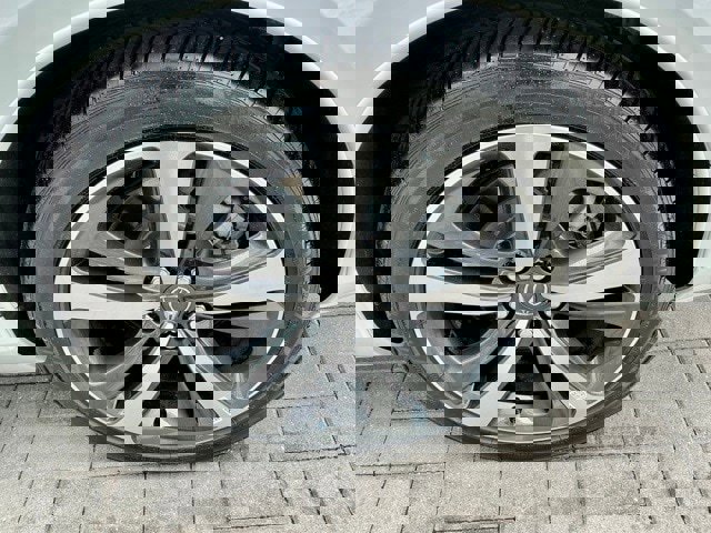 Certified 2025 Acura TLX w/ Technology Package image 12