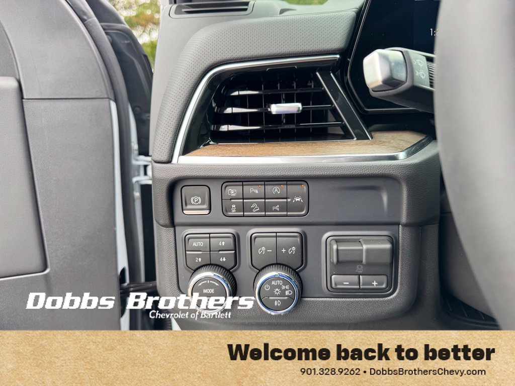 New 2026 Chevrolet Tahoe High Country AWD/4WD image 16