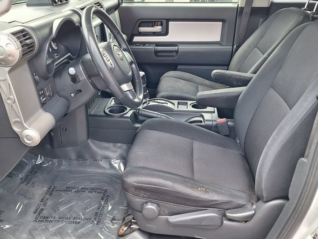 Used 2007 Toyota FJ Cruiser 4WD w/ Upgrade Pkg 1 image 10