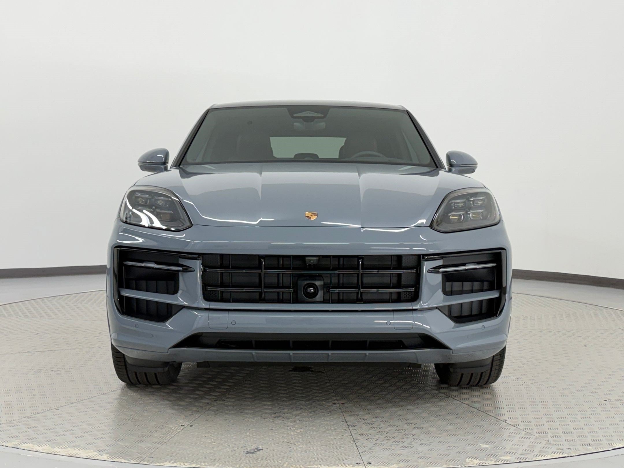 New 2026 Porsche Cayenne GTS AWD/4WD image 6