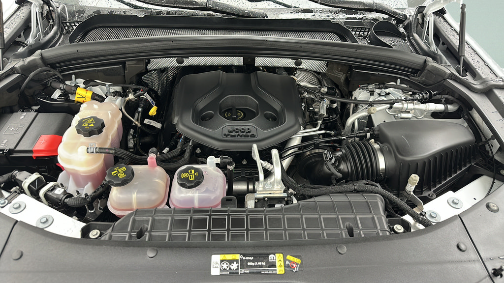 Used 2023 Jeep Grand Cherokee 4WD 4xe image 27
