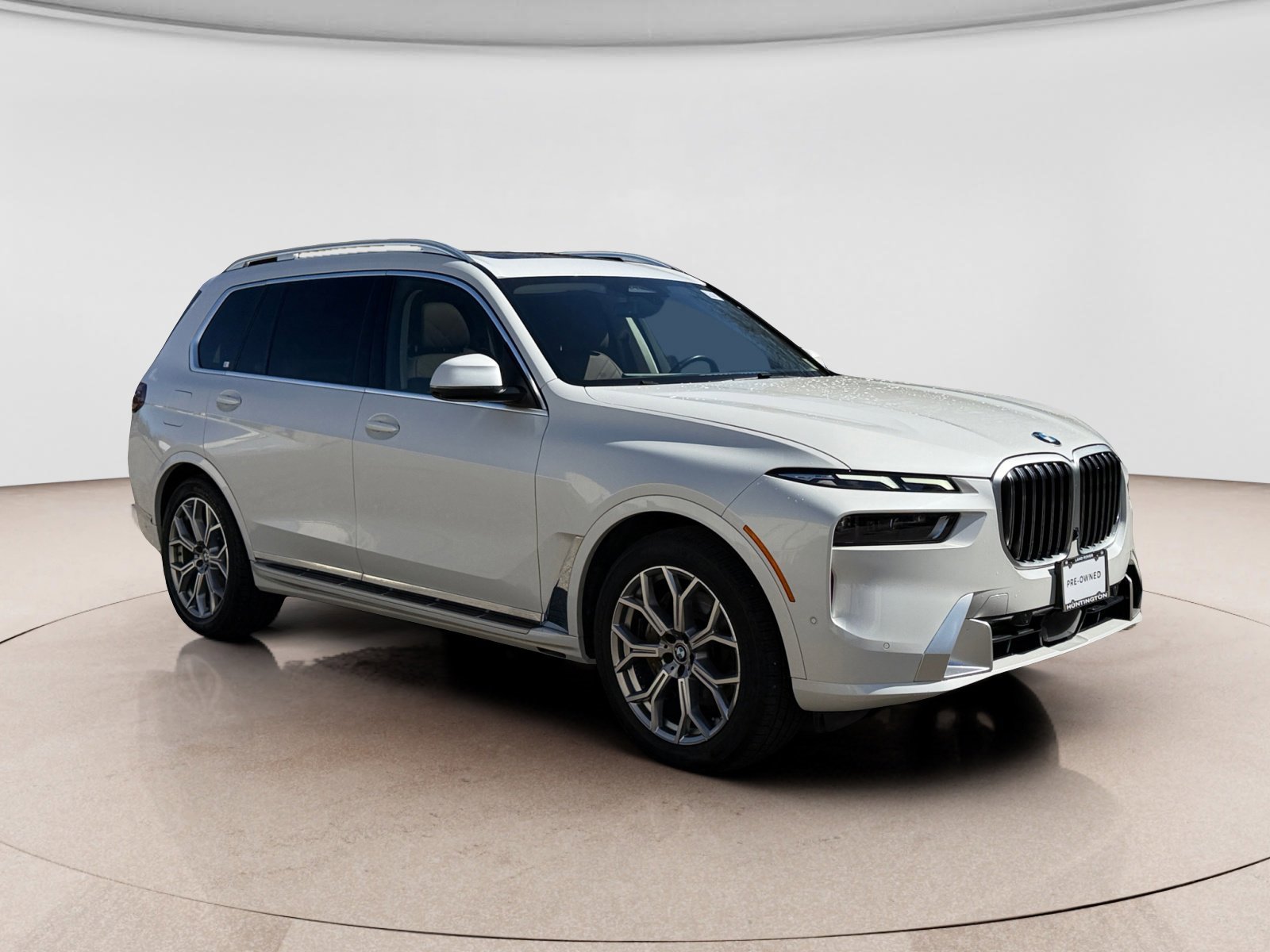 Used 2024 BMW X7 xDrive40i w/ Premium Package AWD/4WD image 7