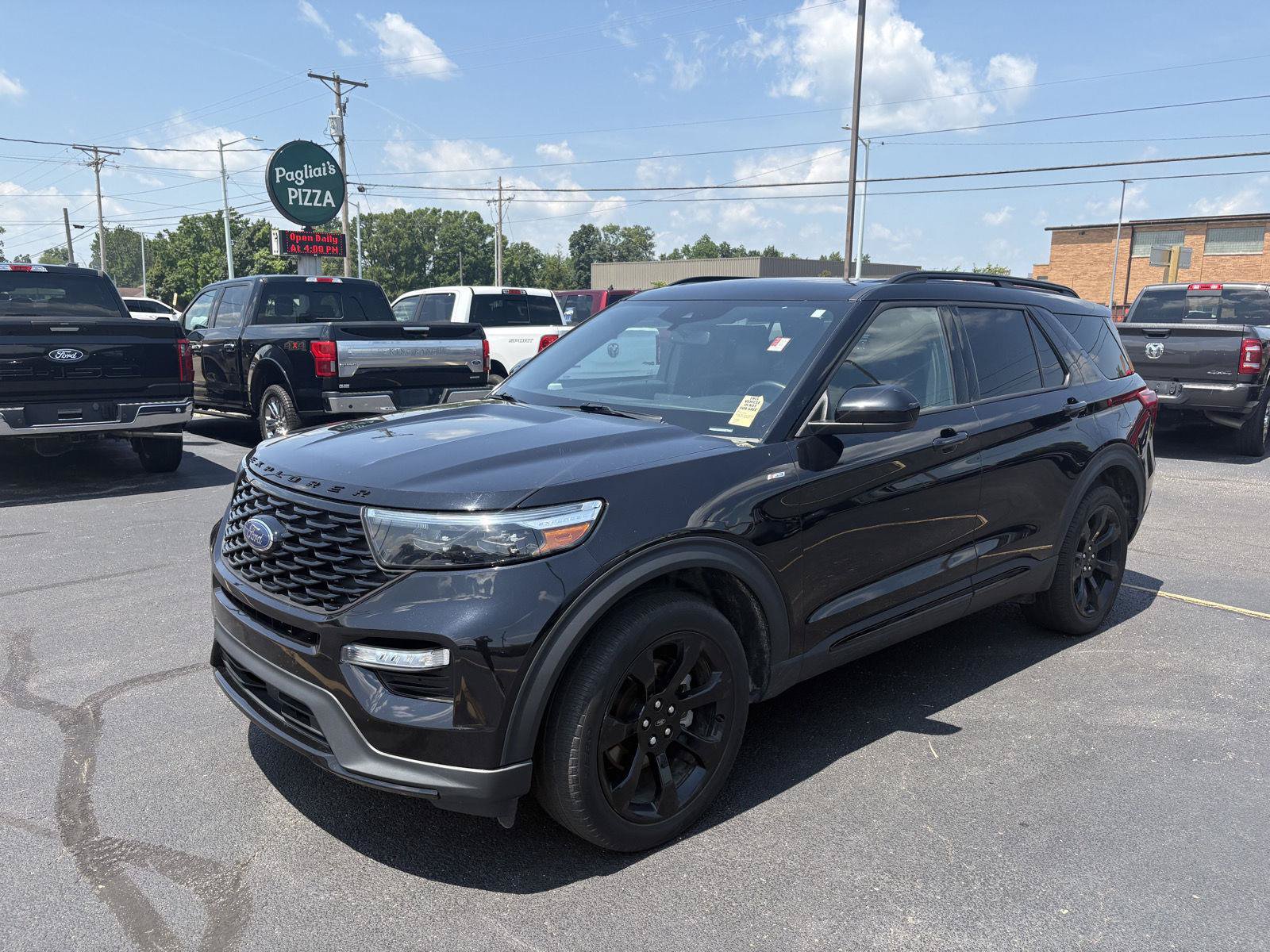 Used 2023 Ford Explorer ST-Line w/ Class IV Trailer Tow Package AWD/4WD image 25