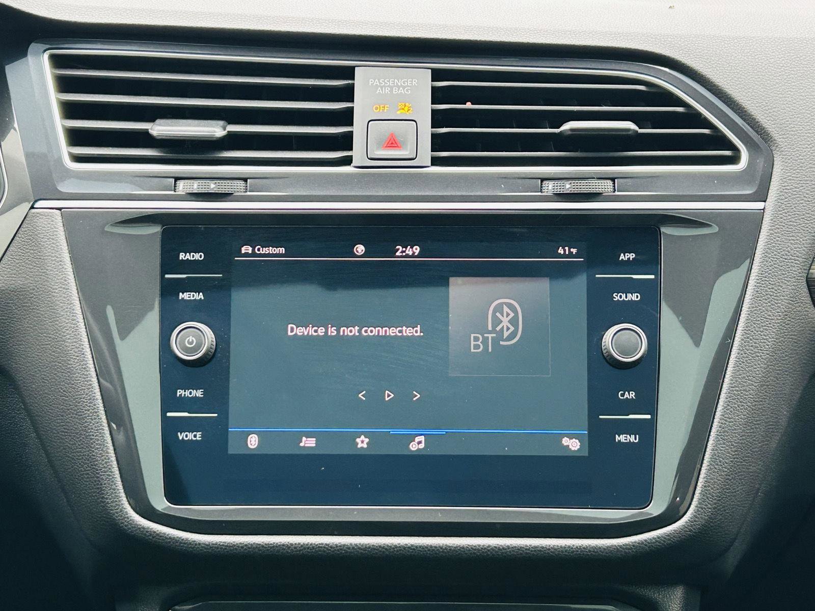 Used 2024 Volkswagen Tiguan Wolfsburg Edition w/ Panoramic Sunroof Package image 20