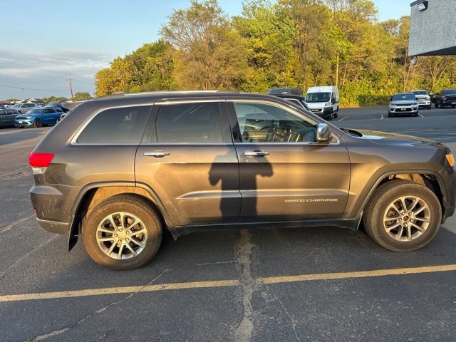 Used 2015 Jeep Grand Cherokee Limited AWD/4WD image 11