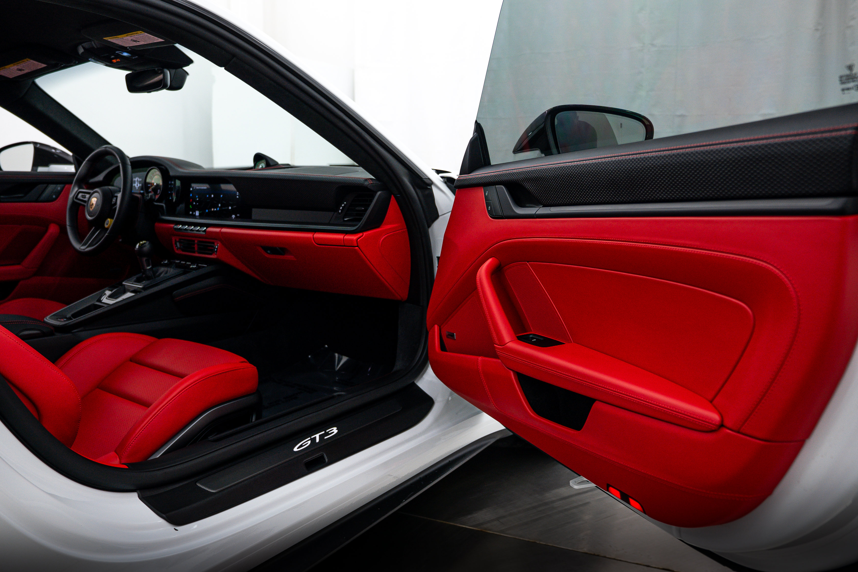 Certified 2024 Porsche 911 GT3 RWD image 21