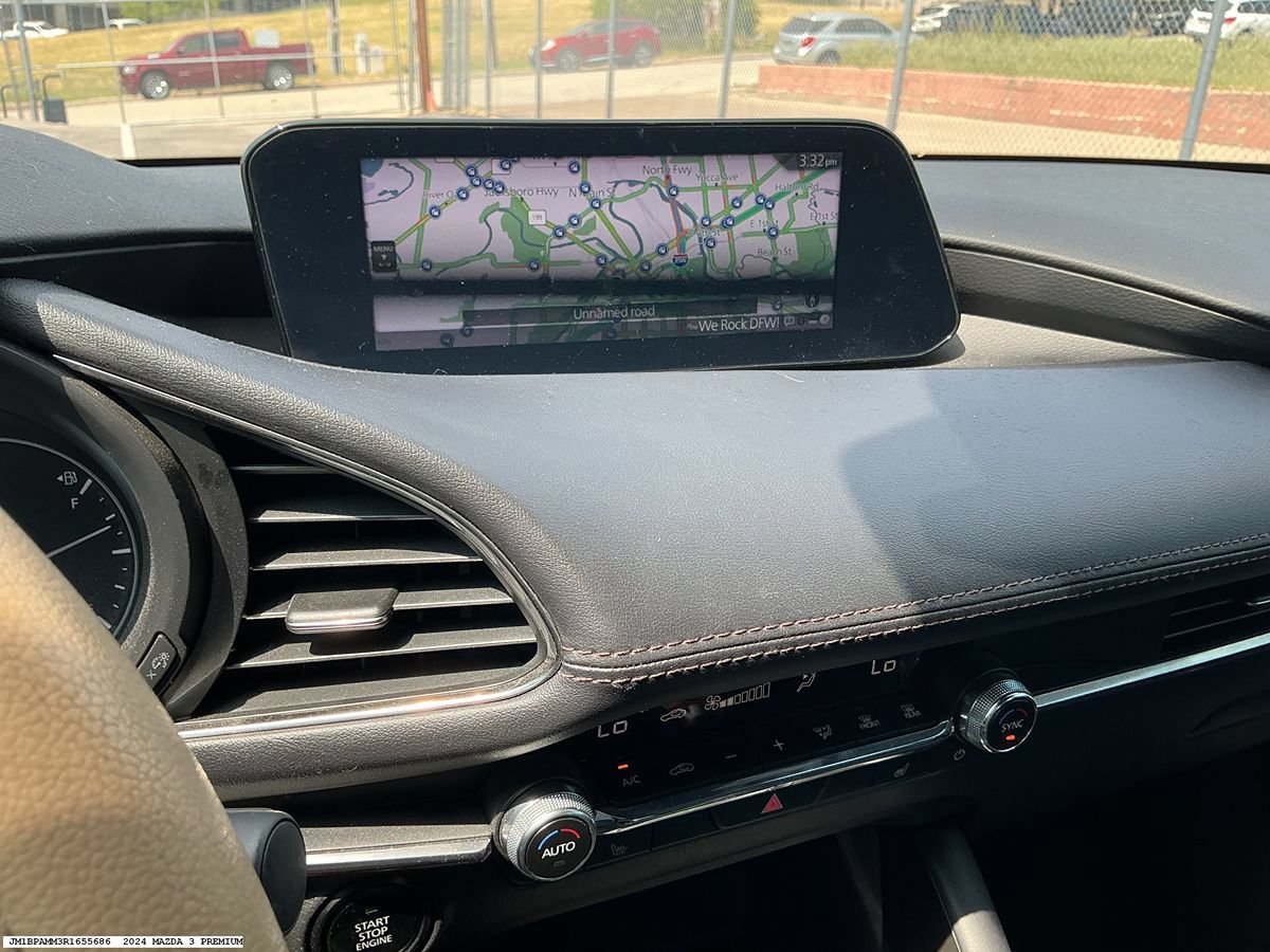 Used 2024 MAZDA MAZDA3 s FWD image 15