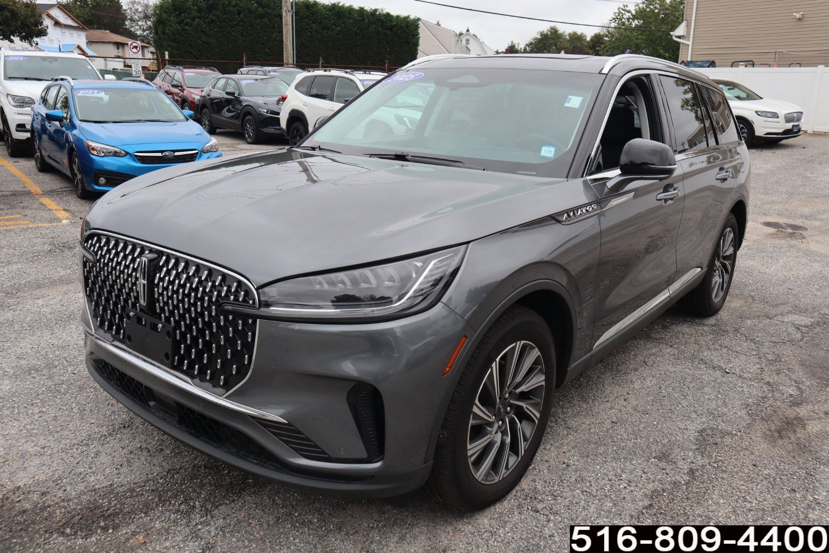 Used 2025 Lincoln Aviator AWD image 11