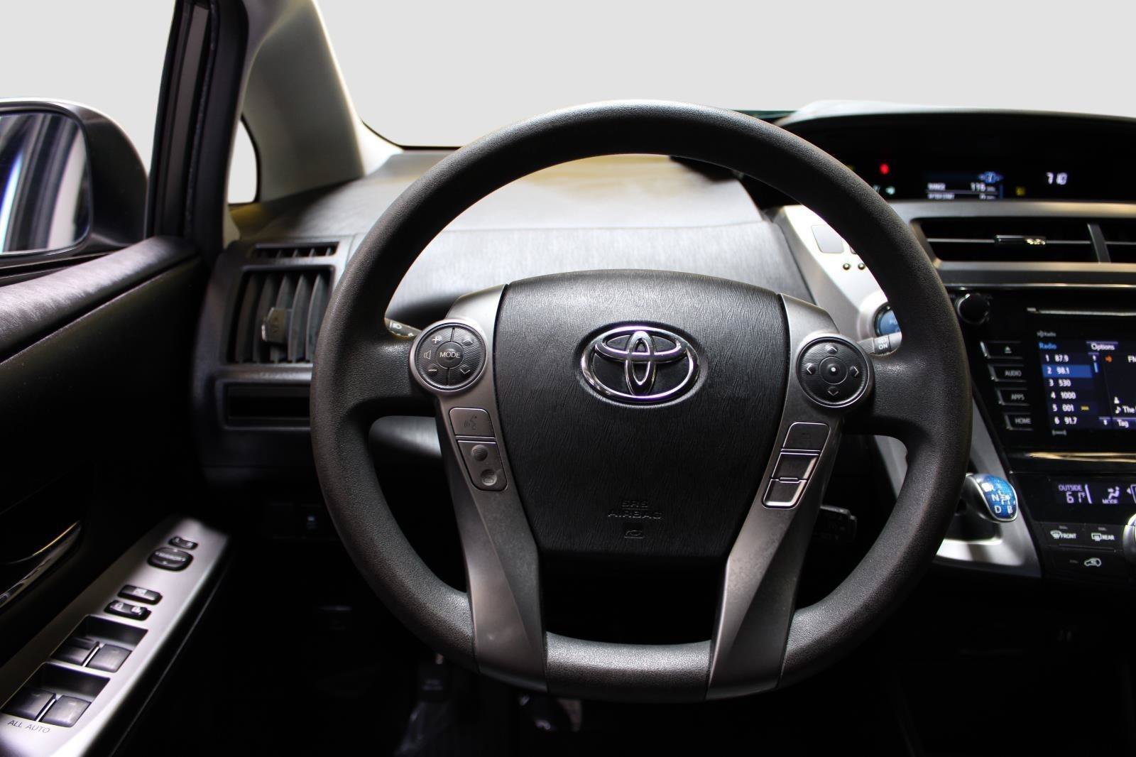Used 2017 Toyota Prius V Three FWD image 28