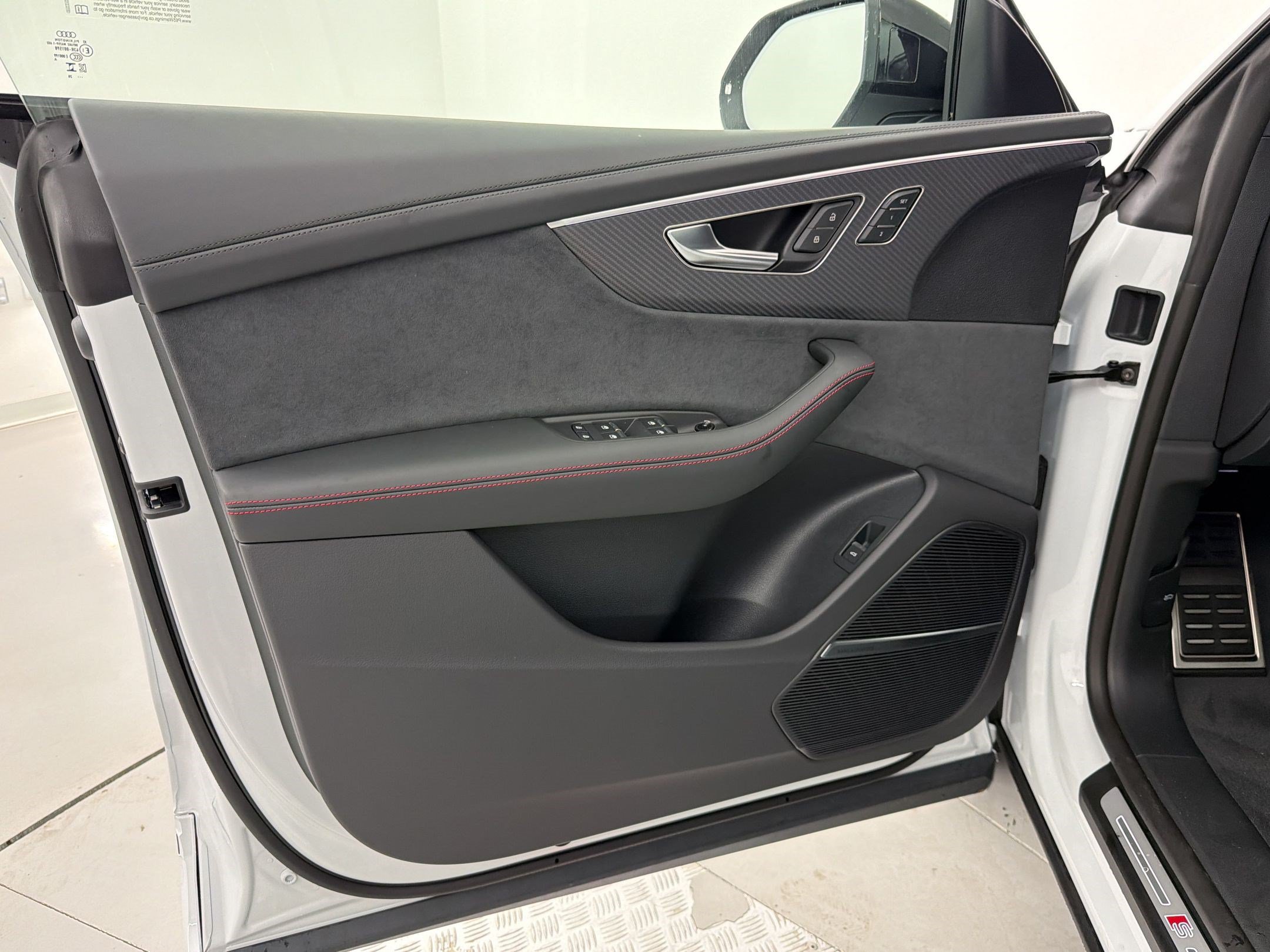 New 2026 Audi SQ8 Prestige AWD/4WD image 25