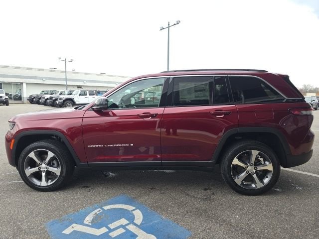 New 2026 Jeep Grand Cherokee Limited image 31