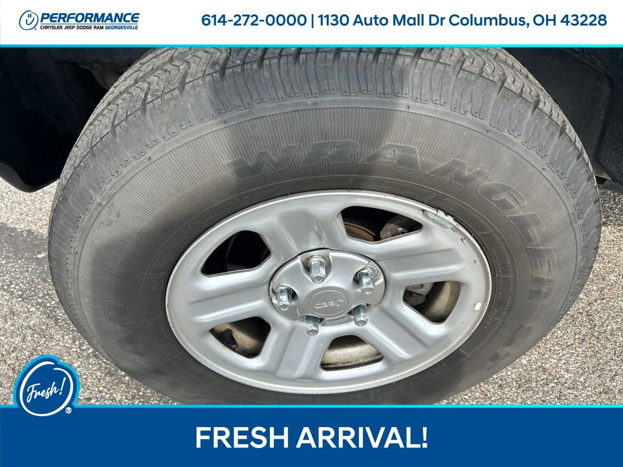 Used 2016 Jeep Wrangler Unlimited Sport w/ Connectivity Group AWD/4WD image 10
