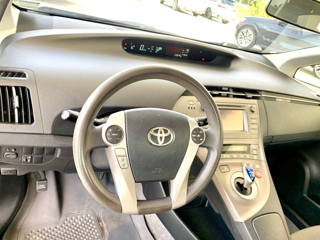 Used 2014 Toyota Prius Two FWD image 13