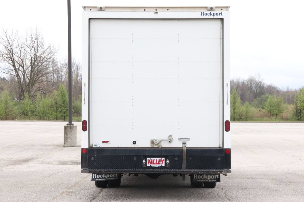 Used 2021 Chevrolet Express 4500 Extended w/ Power Convenience Package RWD image 7