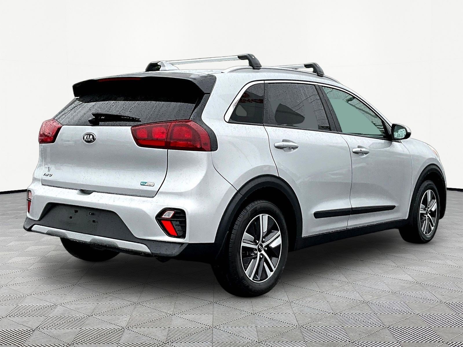 Used 2020 Kia Niro LXS FWD image 6