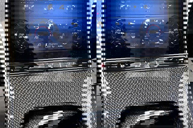 Certified 2023 Mercedes-Benz C 300 4MATIC Sedan image 18