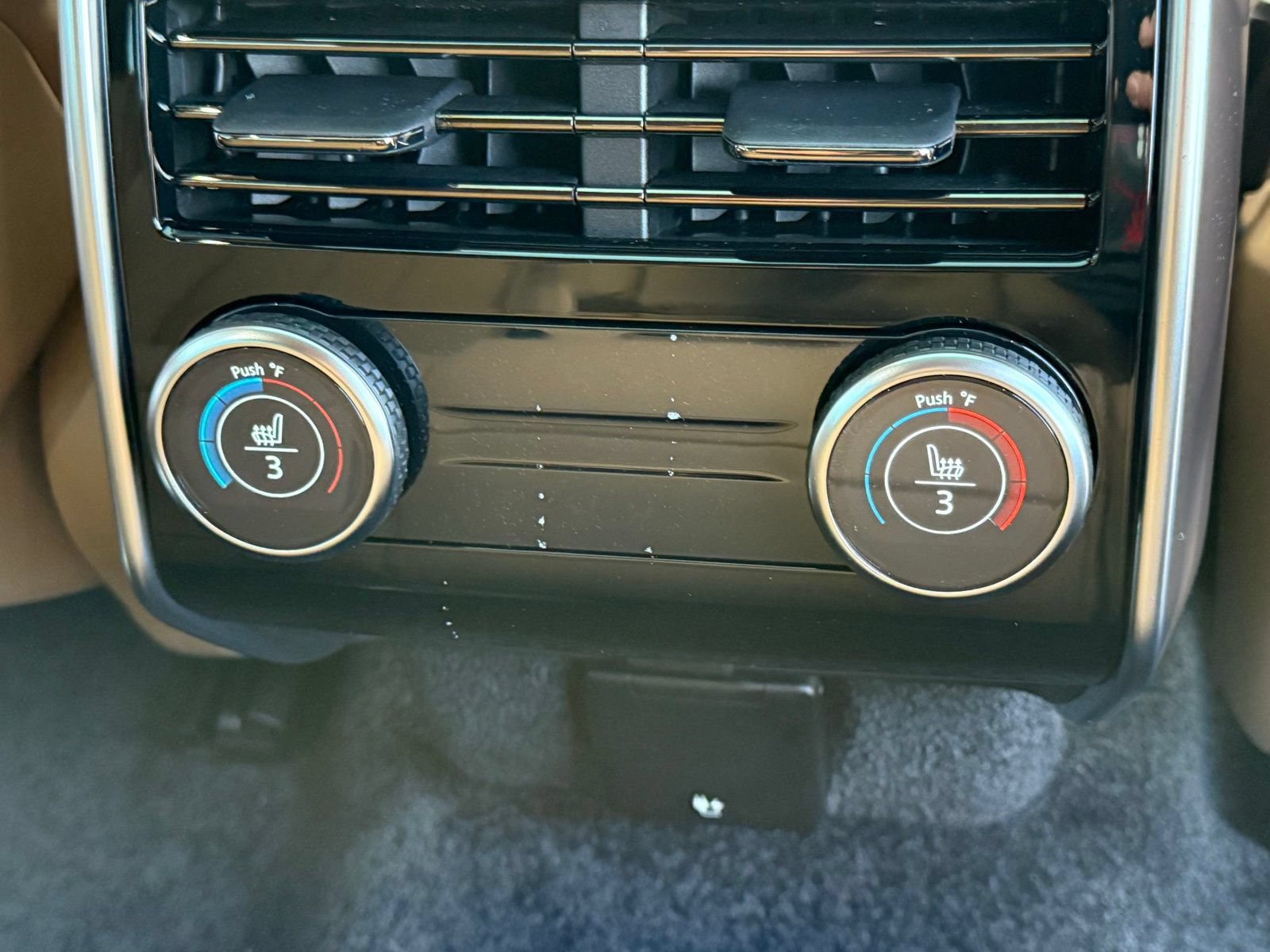 New 2026 Land Rover Range Rover SE AWD/4WD image 18